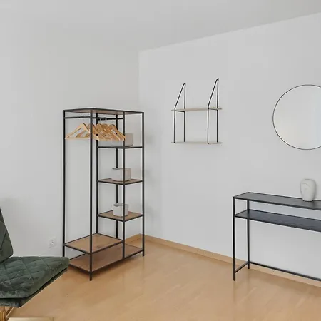 Terrific In The Centre - Art 2 Appartement