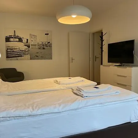 Apartment Terrific In The Centre - Art 2
