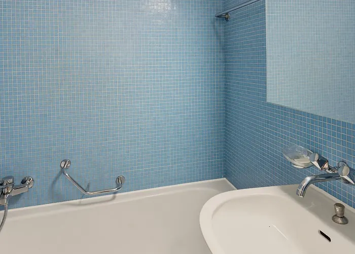 Terrific In The Centre - Art 2 Zurich