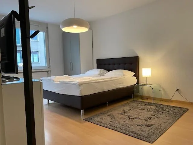 Terrific In The Centre - Art 2 Apartment